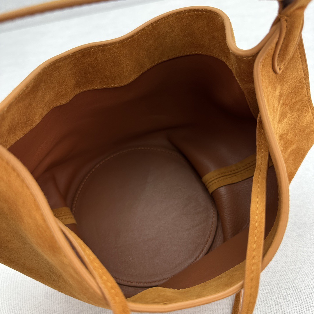 Khaite Lotus tote Autumn Winter Designer Bag Women Suede Tote Large Maxi Handbags Attaches Coin Purse Totes Shoulders Dumpg Bucket Style Genuine Leath