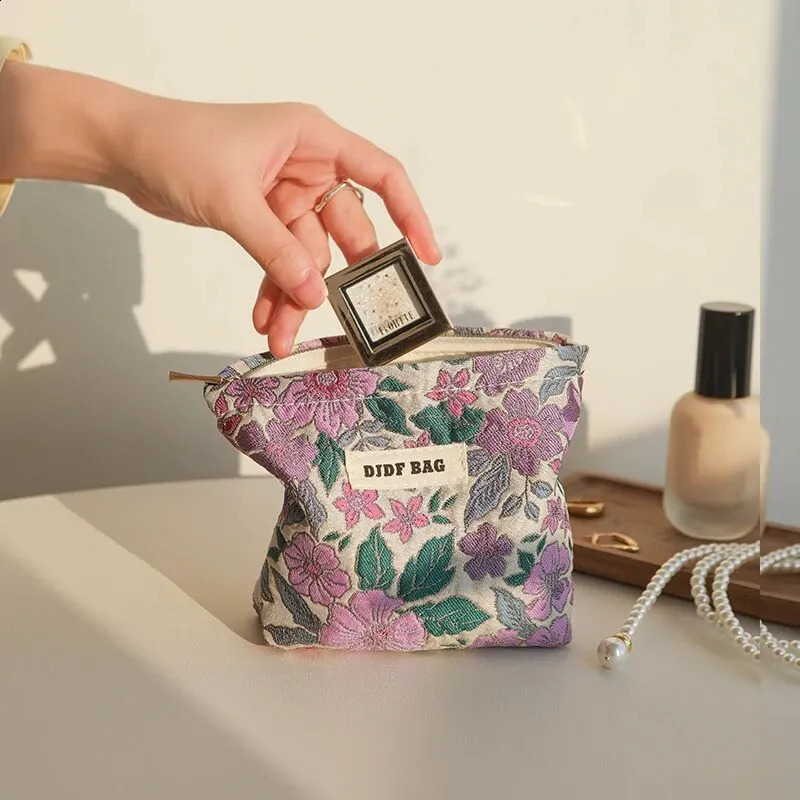 Womens Makeup Bag Small Vintage Purple Flower Large Capacity Cosmetic Lipstick Storage Bag Portable Coin Purse Clutch 240830