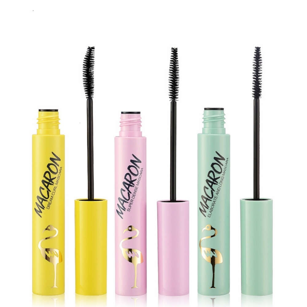 Eye-Catching Black Waterproof Eyelashes for Women Flamingo Pattern, Voluminous Lift