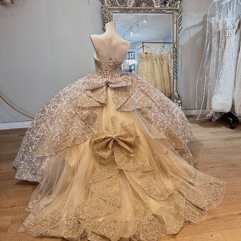 Rose Gold Shiny Quinceanera Dresses Ball Gown Off Shoulder Sequin Lace Applique Beading Birthday Party Princess Sweet 16 Dress