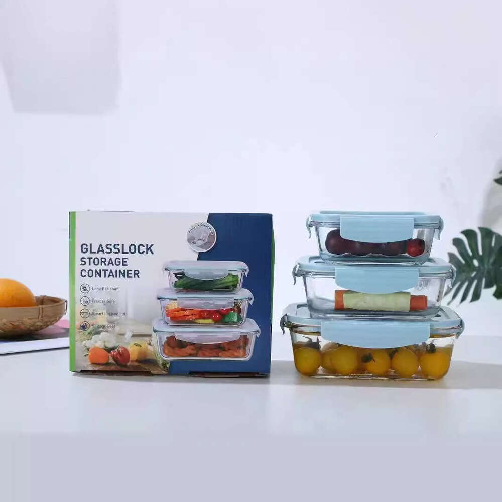 A set of glass lunch boxes that can be heated in microwave have dedicated paron lid for office workers. They come with food box and a fresh-keeping be