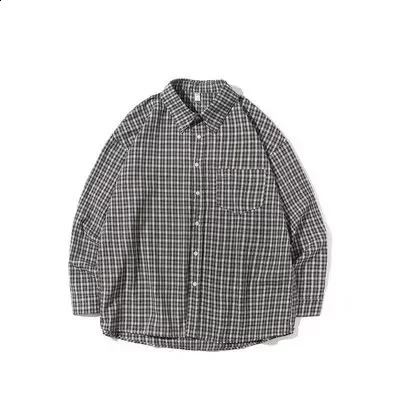 Japanese Style Plaid Long Sleeve Shirt For Men Casual Loose Fit Jacket Trendy Vintage Couple Base Shirt Spring Autumn Season 240902