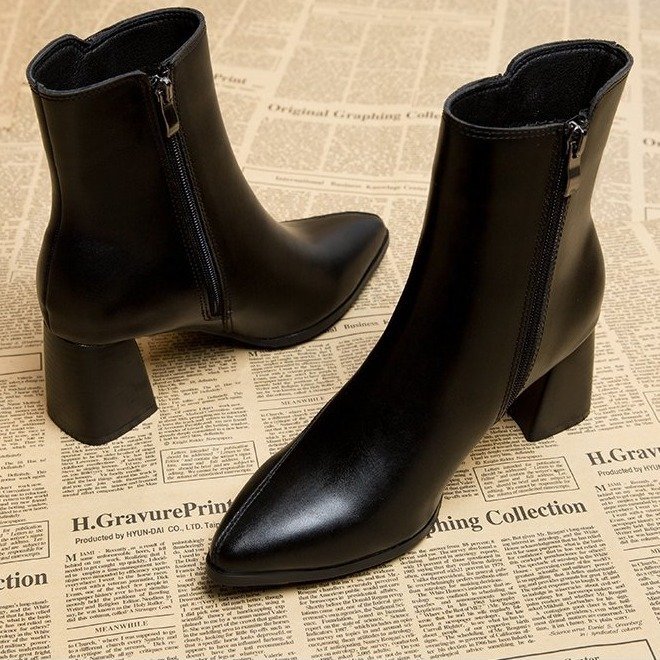 Women's Ankle Boots For hick Heel Spring and Autumn Single Boots 2022 New Pointed High Heels 7CM Nude Shoes Mid-heel fashion