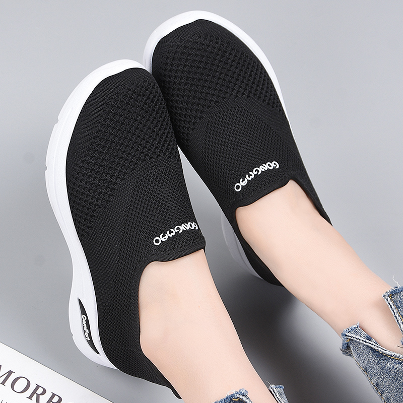 Summer Mesh Women Shoes Breathable Women Sport Shoes Non-slip Sneakers Women Lightweight Slip On Flat Loafers Chaussure Femme