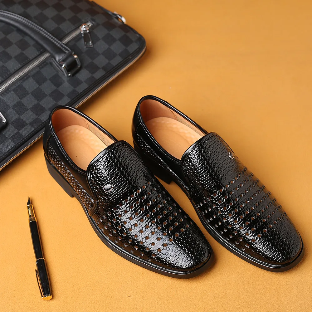 2023 formal business Breathable hollow out large middle-aged and elderly people's foot covering Men's sandals 801e