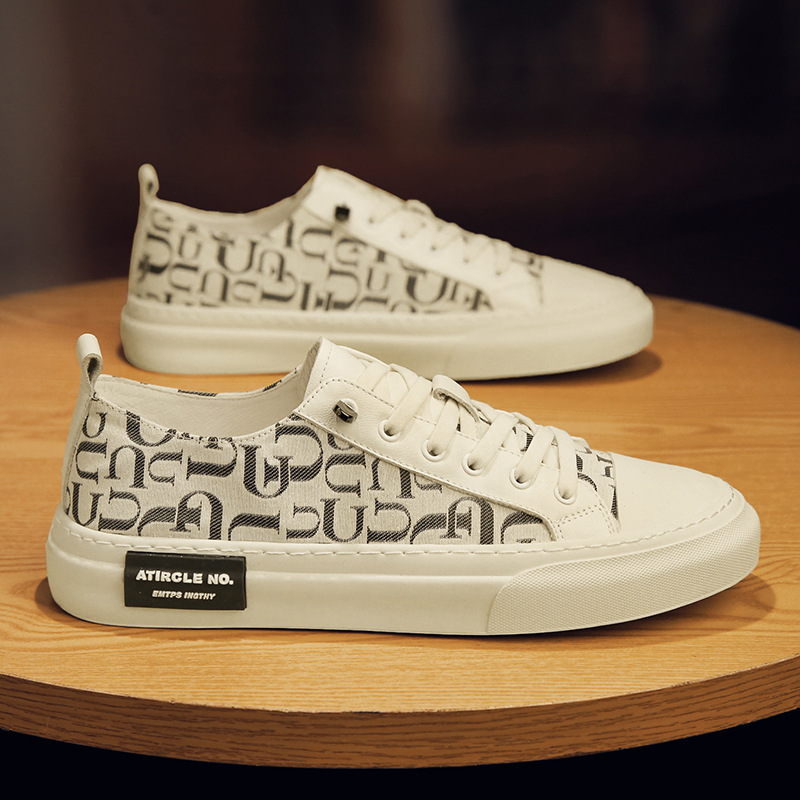 New Men Casual Shoes 2024 Spring Fashion Letter Print Leather Canvas Patchwork Flat Skateboard Shoes Street Cool Sneakers