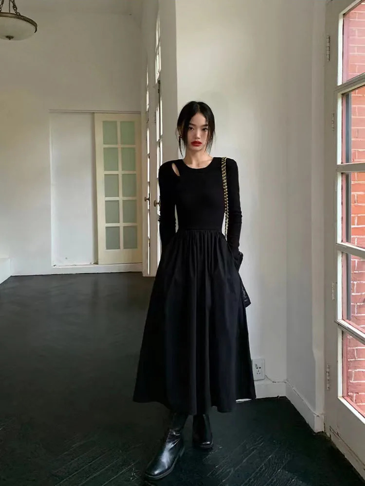 Retro hollow black dress womens autumn elegant Hepburn style O-neck Midi dress Y2K Harajuku Korean style patchwork one line dress 240902