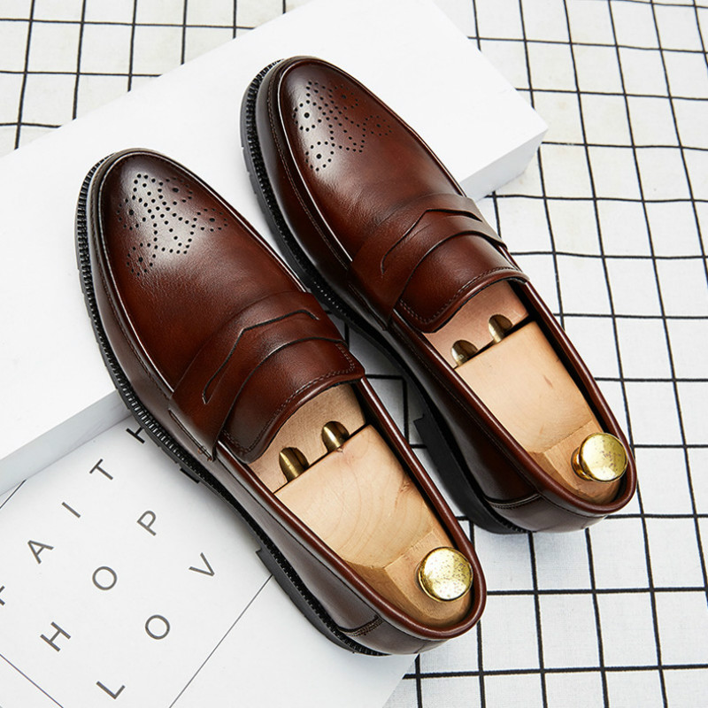 Loafers Men Casual Shoes Slip on Leather Dress Shoes Plus Size 38-46 Brogue Carving Loafer Soft Driving Shoes K260328