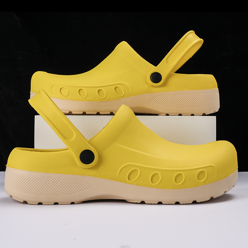 mens sandals 2021 Summer Fashion NEW hot Hollow Out Breathable Beach Flip ps EVA Massage Slippers Sandals