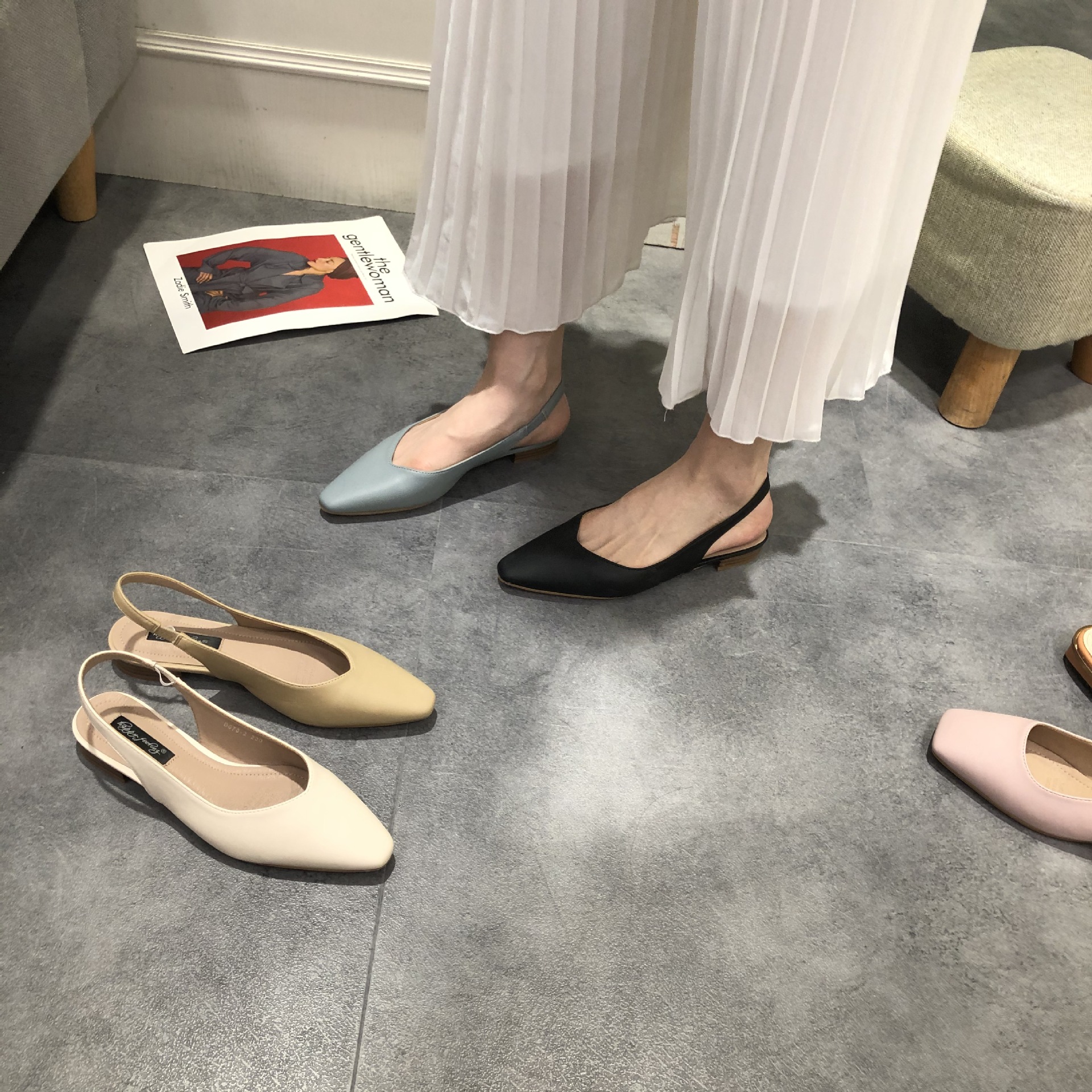 2025 new ladies elegant pointed toe sandals bacg leather band summer shoes soft bottom cutout gladiator sandalias mujer