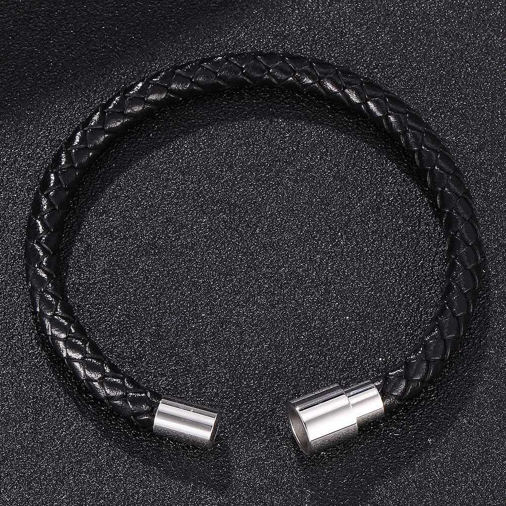 Classic Stainless Steel European and American Fashion Titanium Steel Magnetic Buckle Bracelet Mens Jewelry Womens Leather Bracelet W240830