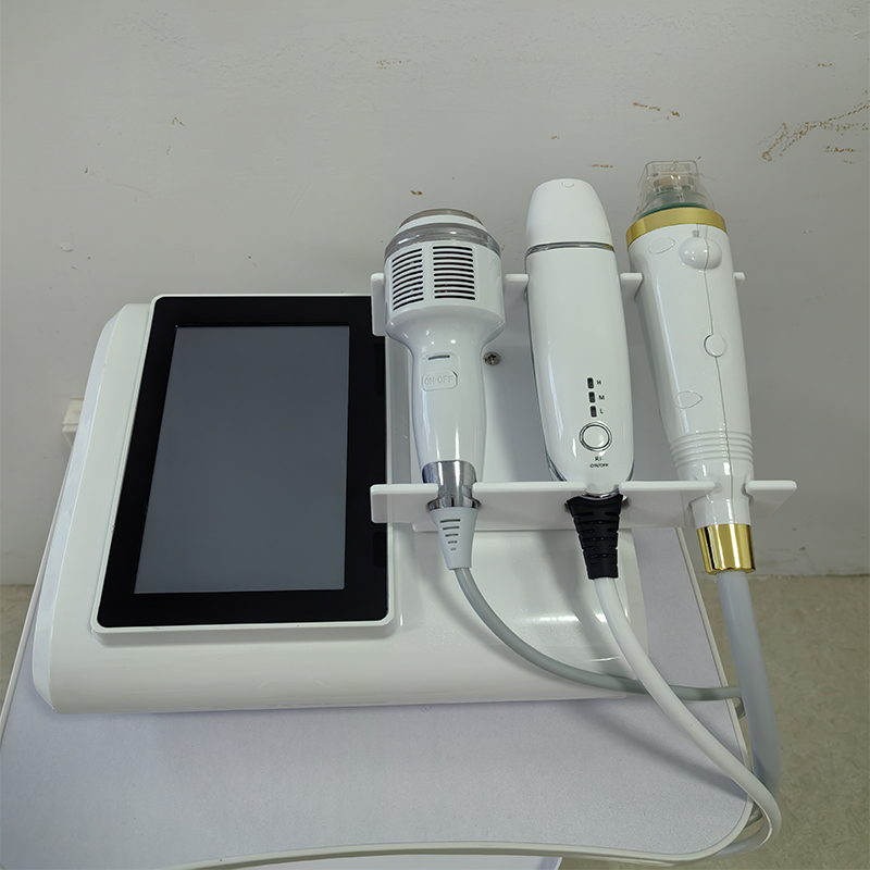 Portable 3 IN 1 Gold Radio Frequency Microcrystal Beauty Equipment With Cold Hammer Hifu Handle Improve Pseudo Wrinkles Dissolving Fat Machine