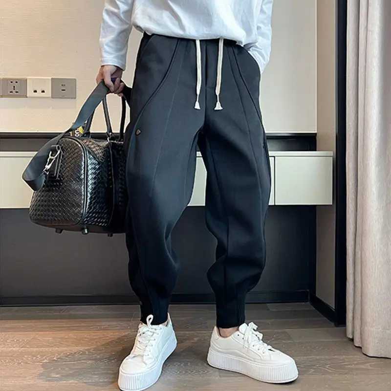 2024 New Season New High Waisted Sports Pants for Men Loose Handsome Fashionable Casual Ankle Tied Haren Sweatpants Ins X250319