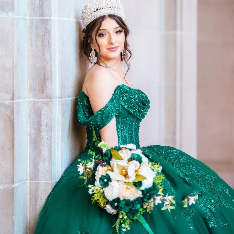 Emerald Green Quinceanera Dresses Ball Gown Off The Shoulder Sequins Appliques Lace Pearl Tull Corset Sweet 16 Dress Vestido De 15 Anos