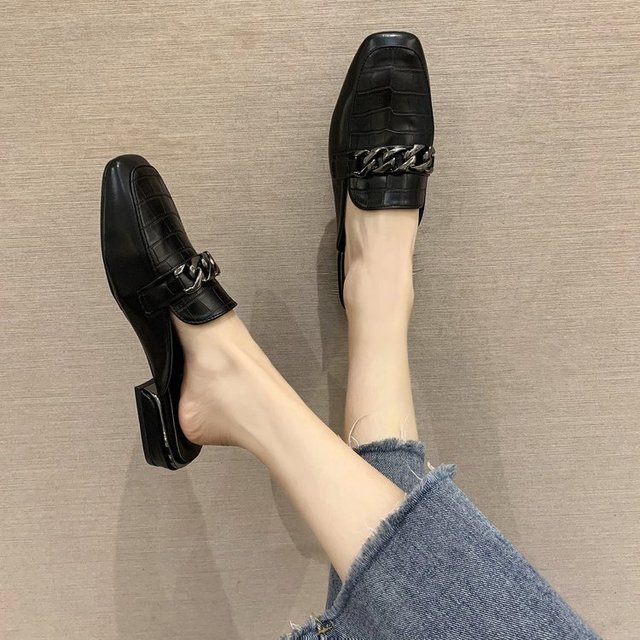designer famous stone pattern leather slippers metal chains decoration slides shoes woman low heel mules big size 43 flip ps 987