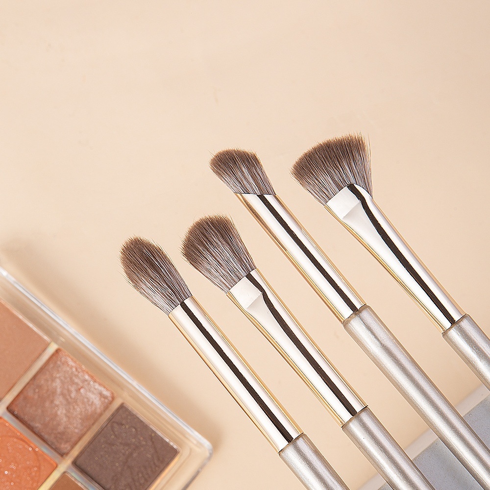Cangzhou 15 Gilded Eyes Shadow Full Set of Brush Blade eyeliner Refreshing Hand Portable Makeup Tools