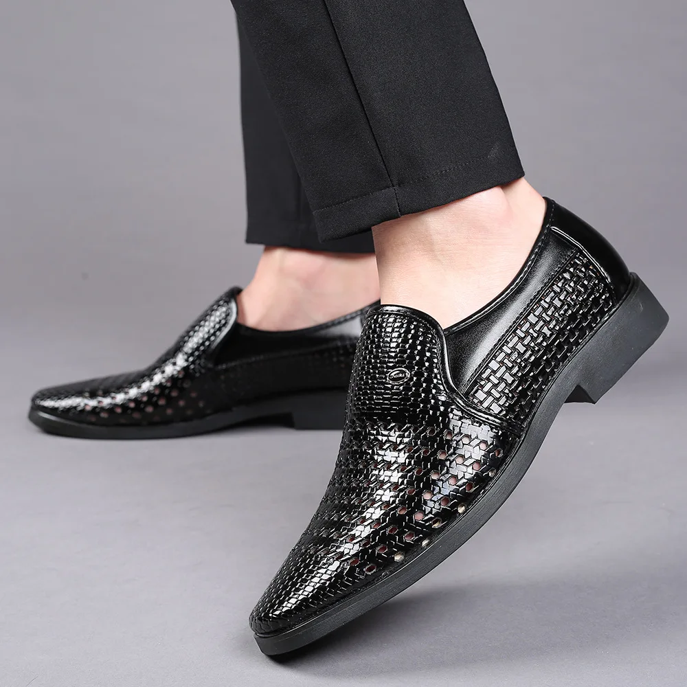 2023 formal business Breathable hollow out large middle-aged and elderly people's foot covering Men's sandals 801e