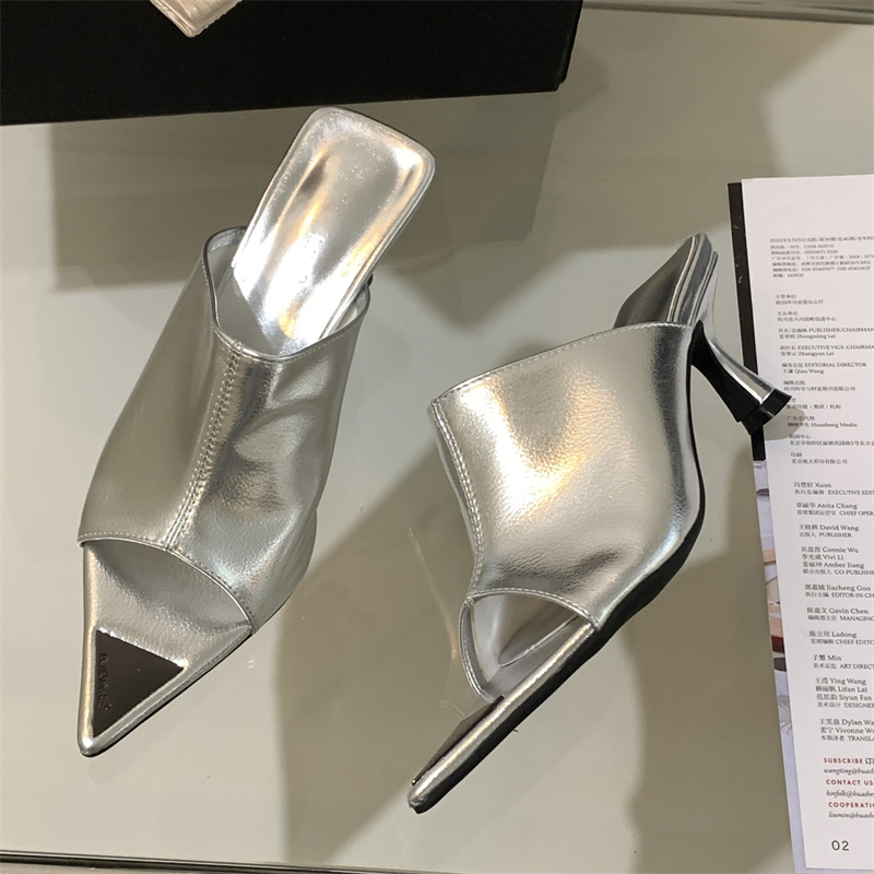 Gold Sier 2024 Eilyken Pointed Toe Slippers Women Designer Thin Low Heels Banquet Party Prom Ladies Slide Shoes