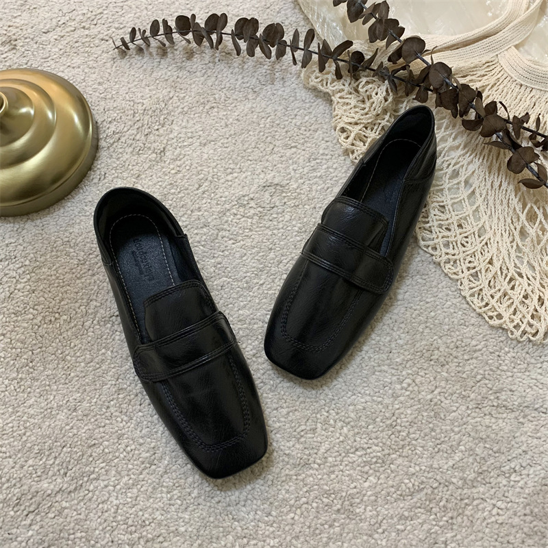 Women's Leather Belt Loafers Slip-on Moccasins: Stylish Square-Toe Ballet Flats