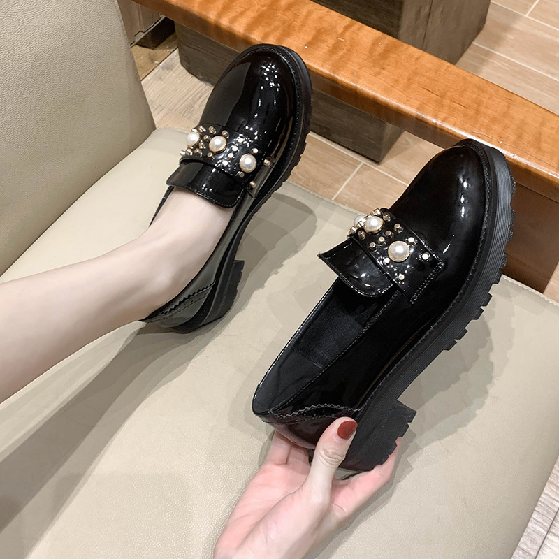 style British metal 7c71f rivets flats japanned leather pearl buckle brogues woman round toe platform oxford shoes plush loafers