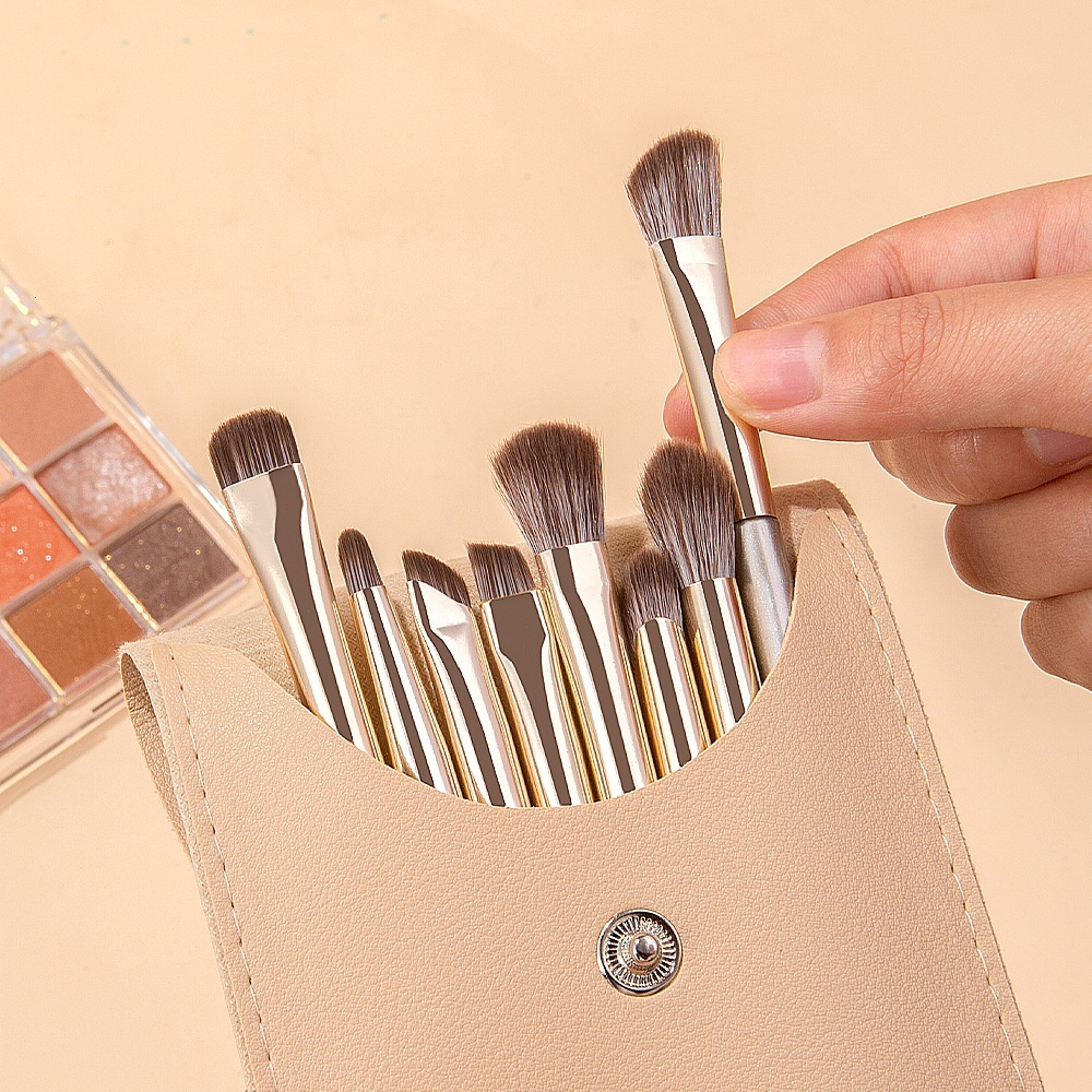 Cangzhou 15 Gilded Eyes Shadow Full Set of Brush Blade eyeliner Refreshing Hand Portable Makeup Tools