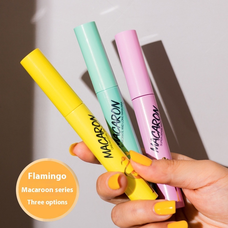 Eye-Catching Black Waterproof Eyelashes for Women Flamingo Pattern, Voluminous Lift