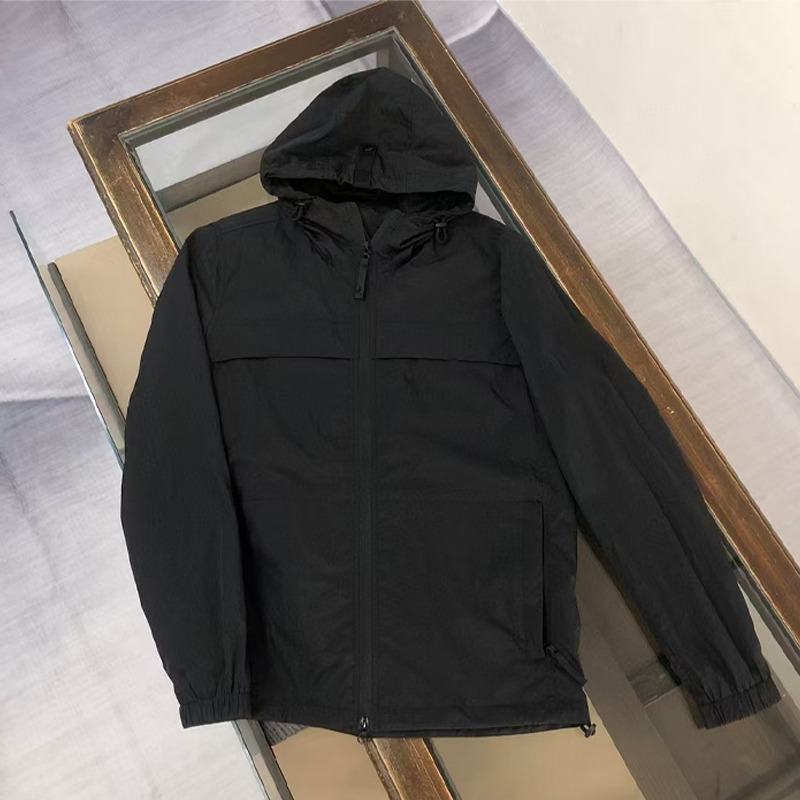 Designer New Fashion Style Outdoor Sun-Proof Sportswear Windbreaker Men Jacket