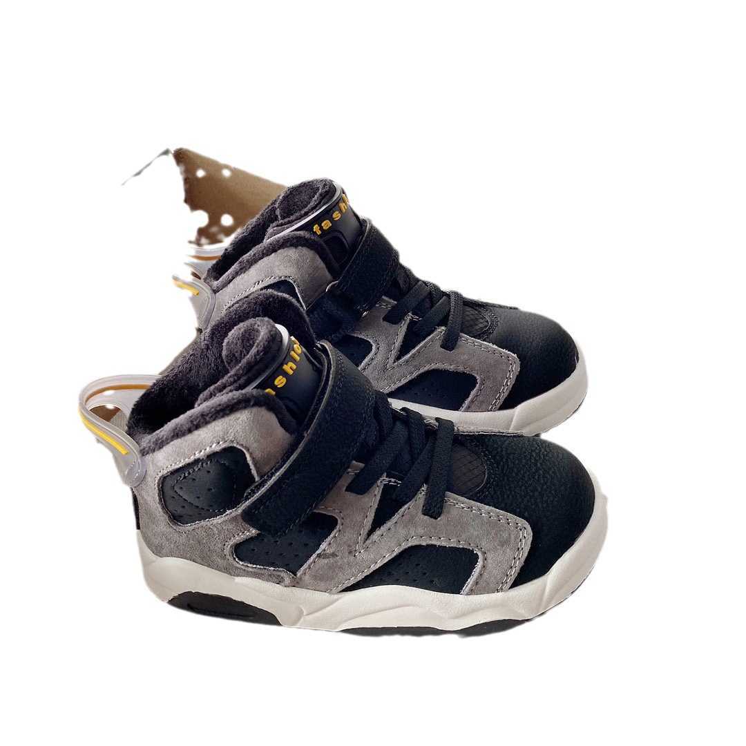 Athletic Outdoor 2023 Winter New Korean Childrens Sports with Middle Top Velvet for Boys Basketball and Girls Casual Shoes C260130