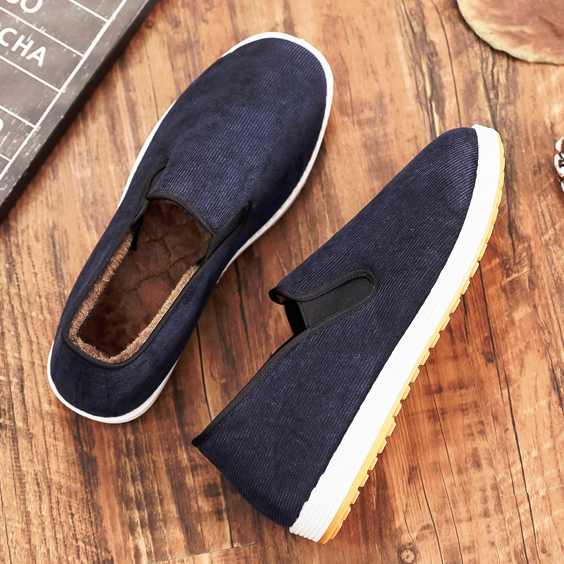 Sole Soft Embroidery Men Chinese Style boots Round Mouth Cloth Shoes 2023 4bef