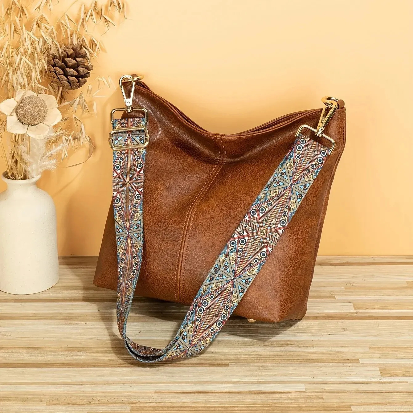 Retro Style Bucket Crossbody Bag Boho Shoulder Faux Leather Purse With Ethnic Strap y240902
