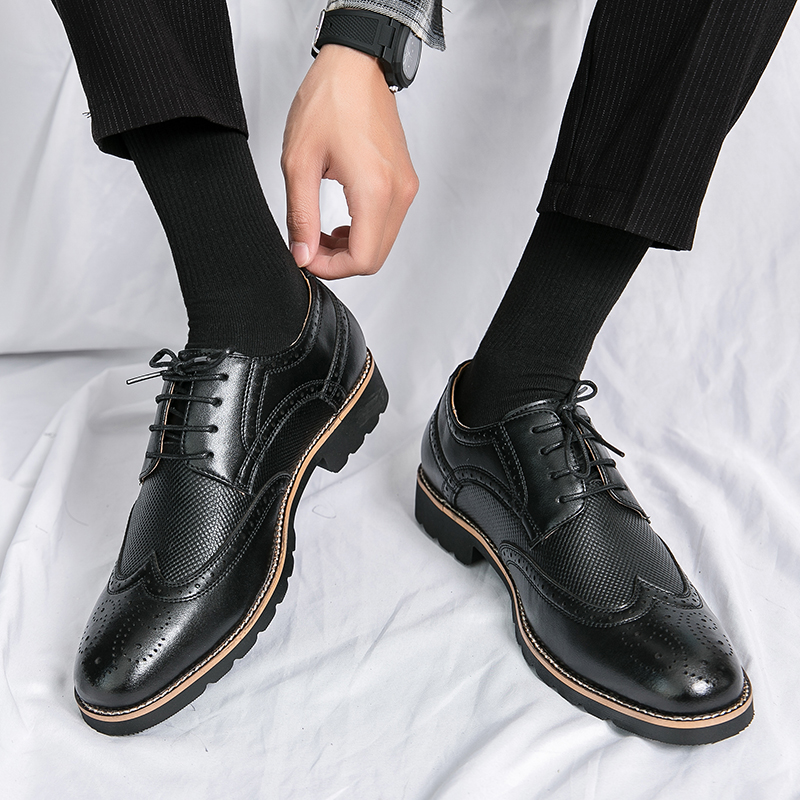 Brogue Dress Carved Mens Brand Loafers Business Black British New Designer Moccasin Low Heel Nightclub Party Shoes for Men 46 e8ab