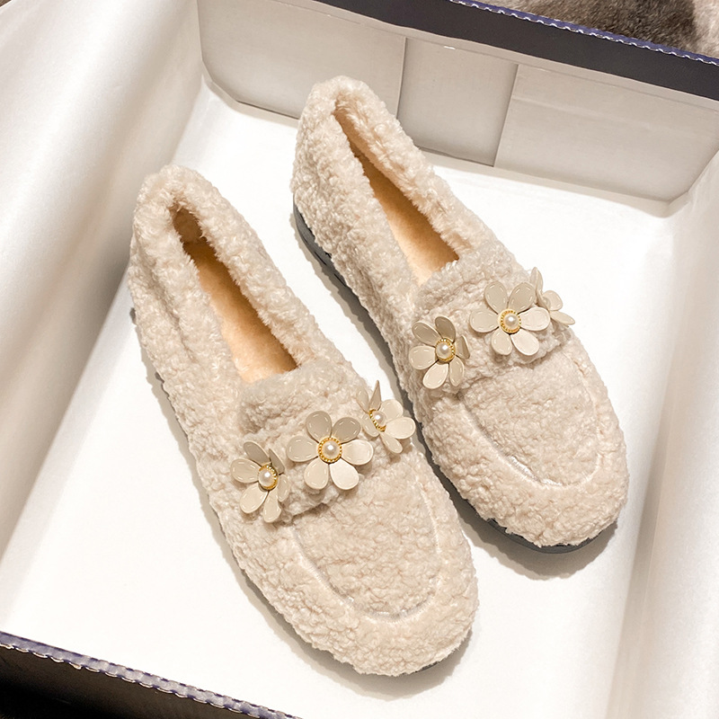 wer c94b8 sweet beading women/girl's lambfur flat woman outdoor footwear warm plush snow shoes ral fur ballet flats size43 s