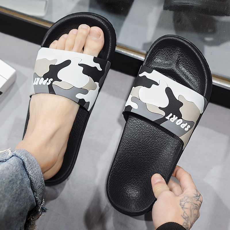 New Summer Men Slippers Outdoor DesignerThick Bottom High Quality Non-slip Bathroom Shoes Home Beach Slippers Sandals