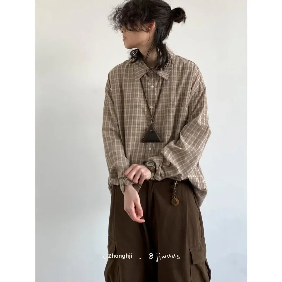 Japanese Style Plaid Long Sleeve Shirt For Men Casual Loose Fit Jacket Trendy Vintage Couple Base Shirt Spring Autumn Season 240902