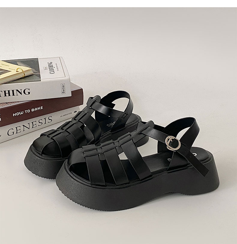 2023 New White Summer Casual Platform Shoes Fashion Black Chunky Sole Ankle Buckle Strap Women Sport Sandals f0a1