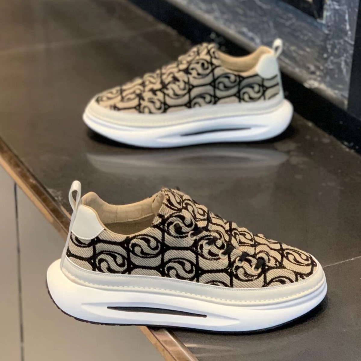 Men Sports Slip On Lace Up Low Top Breathable Versatile Running Shoes fashion