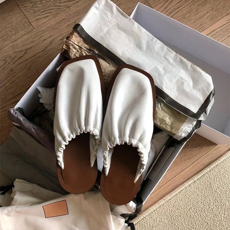 Female 2023 Slippers Fashion Casual Mules Square Toe Sandals Women Flat Outdoor Walking New Slides atillas