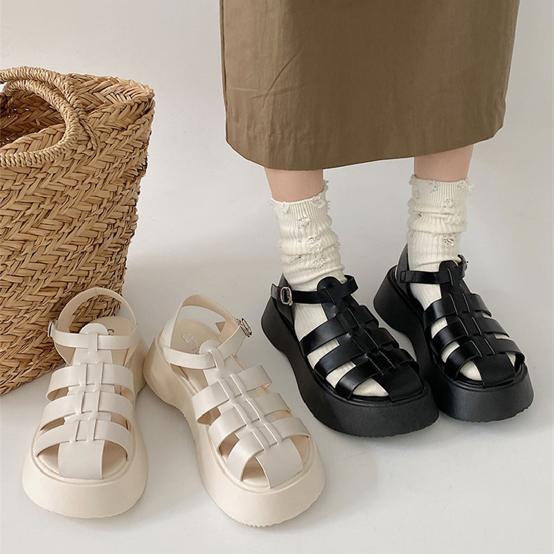 2023 New White Summer Casual Platform Shoes Fashion Black Chunky Sole Ankle Buckle Strap Women Sport Sandals f0a1
