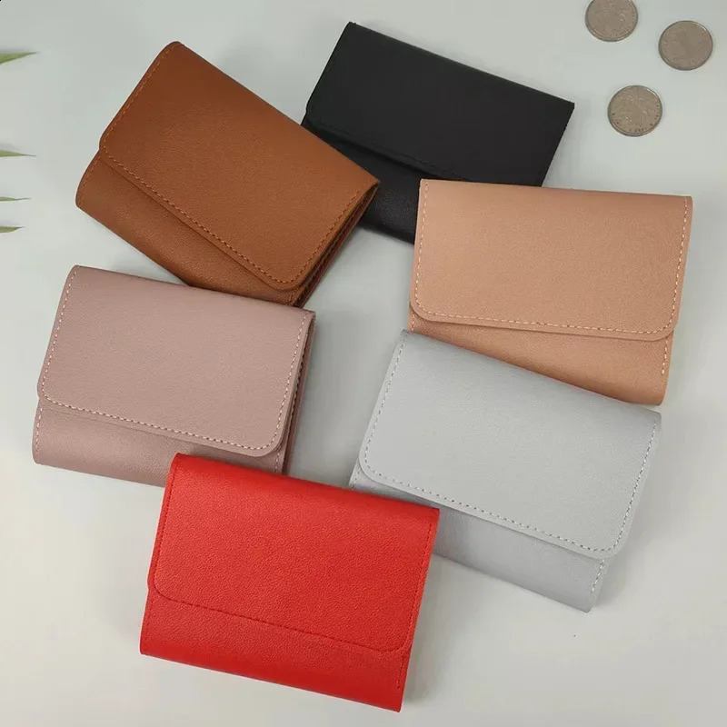 2024 Small Wallet Womens Solid Short Fold Personalized Student Cute Card Holder Mini Fashion Hasp Purse Pouch for Women 240902