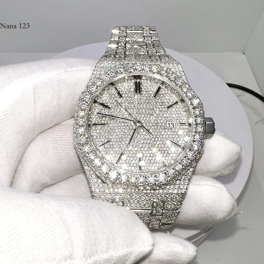 Customized Yellow Gold vvs Diamond nical VVS Moissanite Iced Out Watch For Men Women