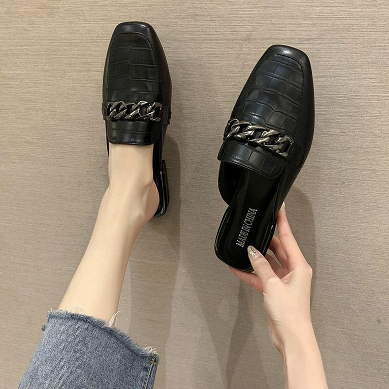 designer famous stone pattern leather slippers metal chains decoration slides shoes woman low heel mules big size 43 flip ps 987