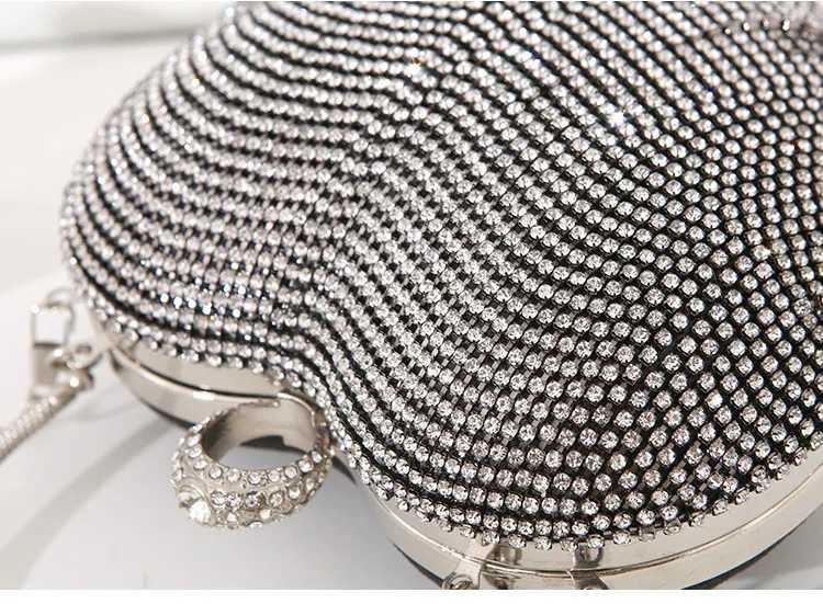 Beaded Dimond Clutch Evening Bag Heart Shape Wedding Party Purse Banquet European Exquisite Bridal 240902 Totes