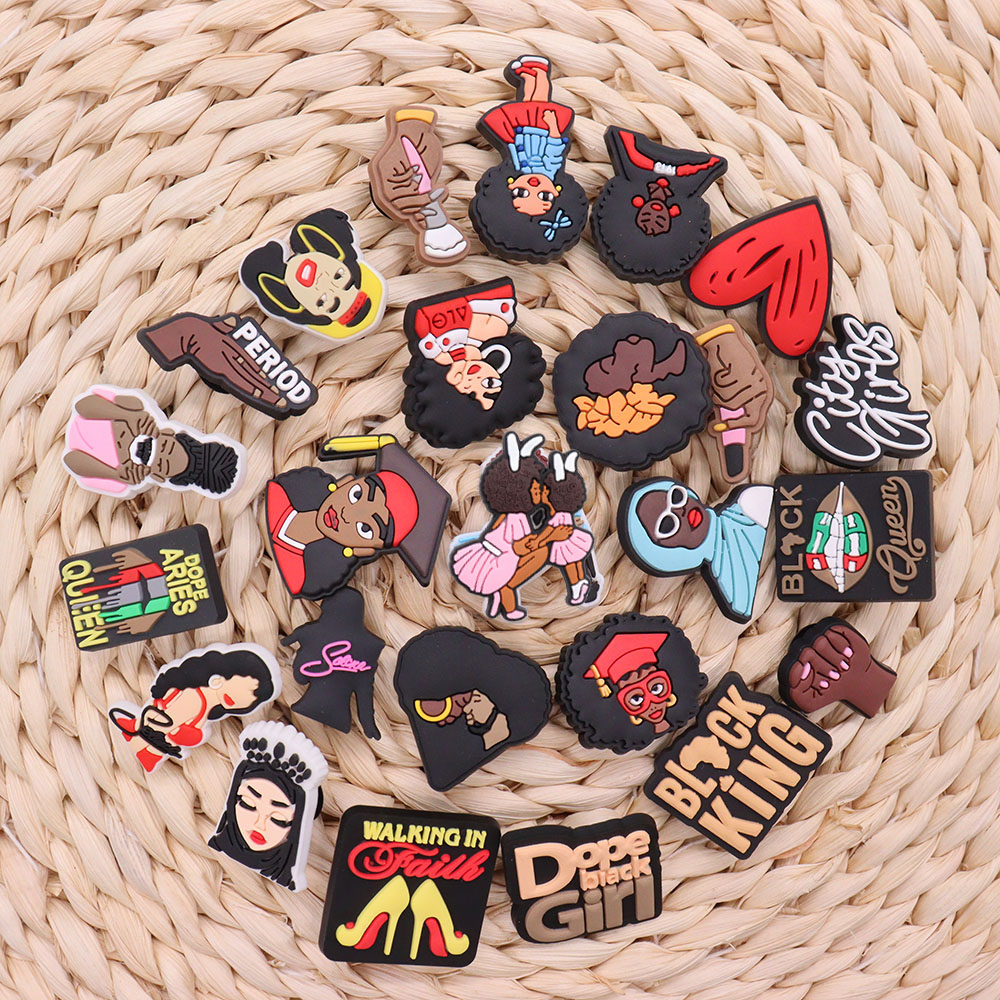 Mix 50PCS Girls Woman Power Black Queen Walking In Faith Period PVC Shoe Charms Fit Wristbands Garden Shoes Button Decoration