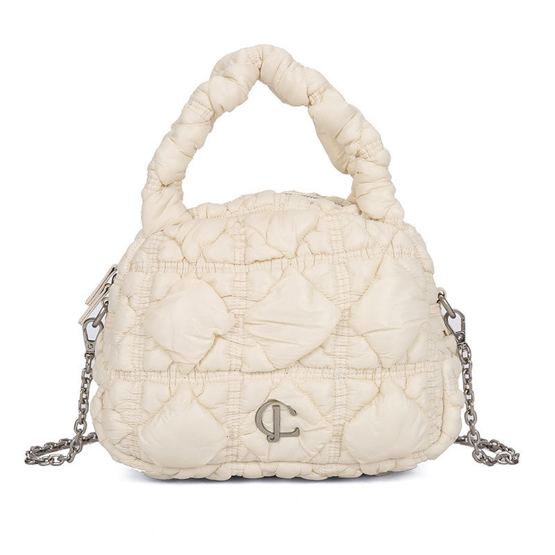 2024 Chain Crossbody Women's Exquisite Commuter Handbag Large Capacity Bowling Bag