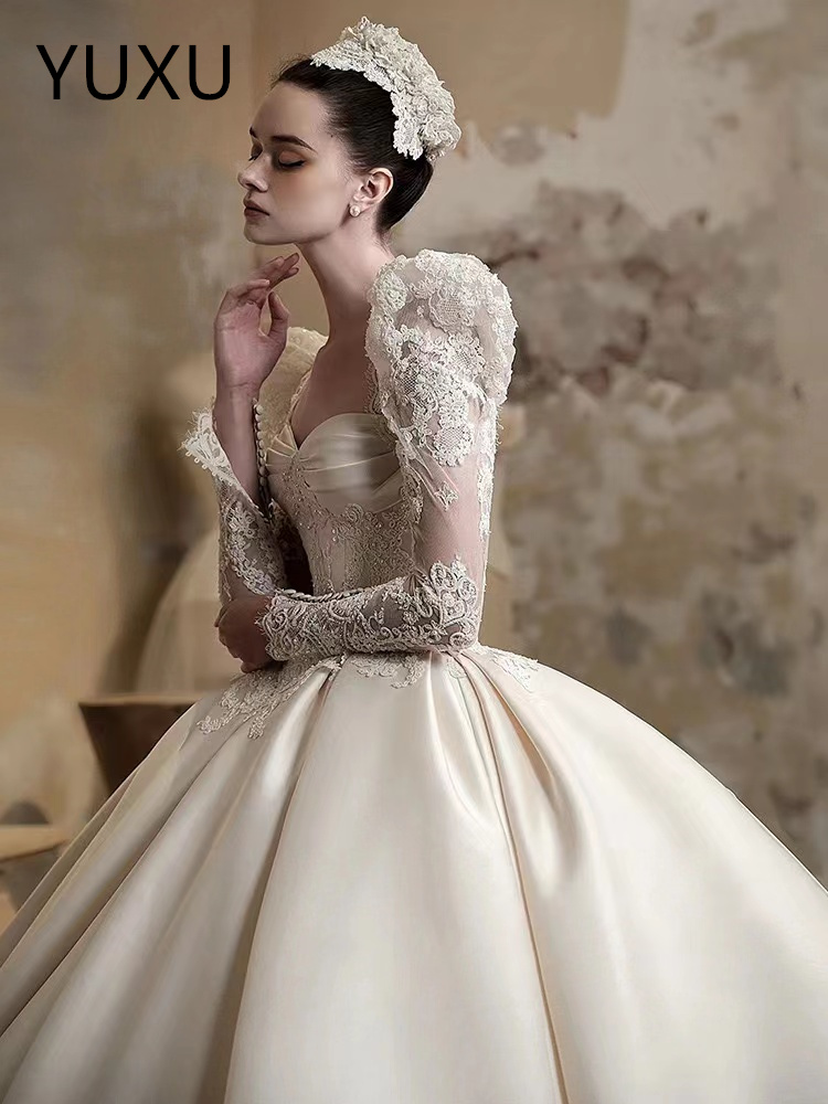 Elegant Long sleeves Satin Wedding Dresses luxury long Sleeves Court Train Bridal Gowns Elegant Ivory Satin Ruffles beach Boho Country Bride Reception