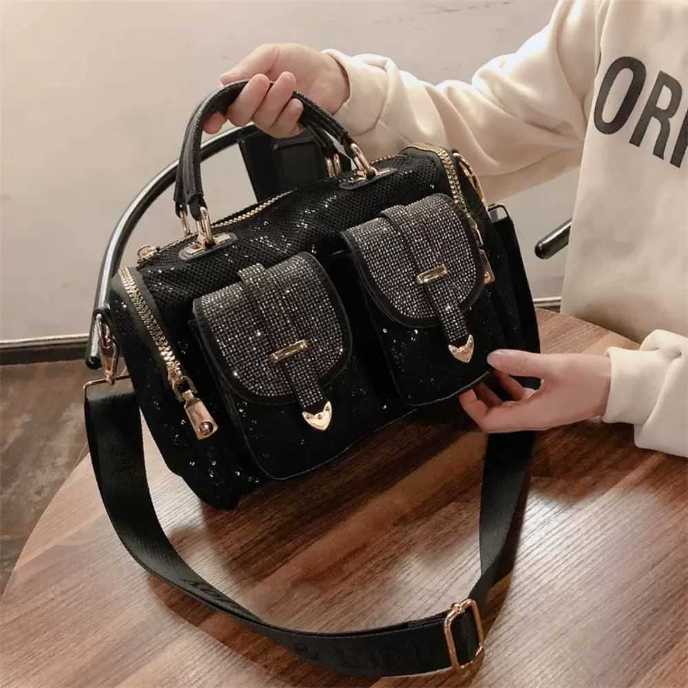 women's fashionable diamond inlaid handbag, large capacity trendy single shoulder crossbody bag 240915