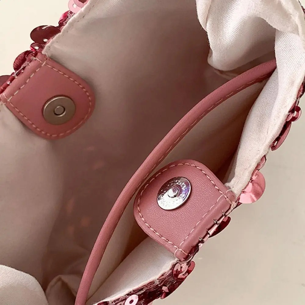 Sier Sequin Casual Purse Mobile Phone Bgbg Handbag Underarm Make Up Bag Outdoor 240903 6a22