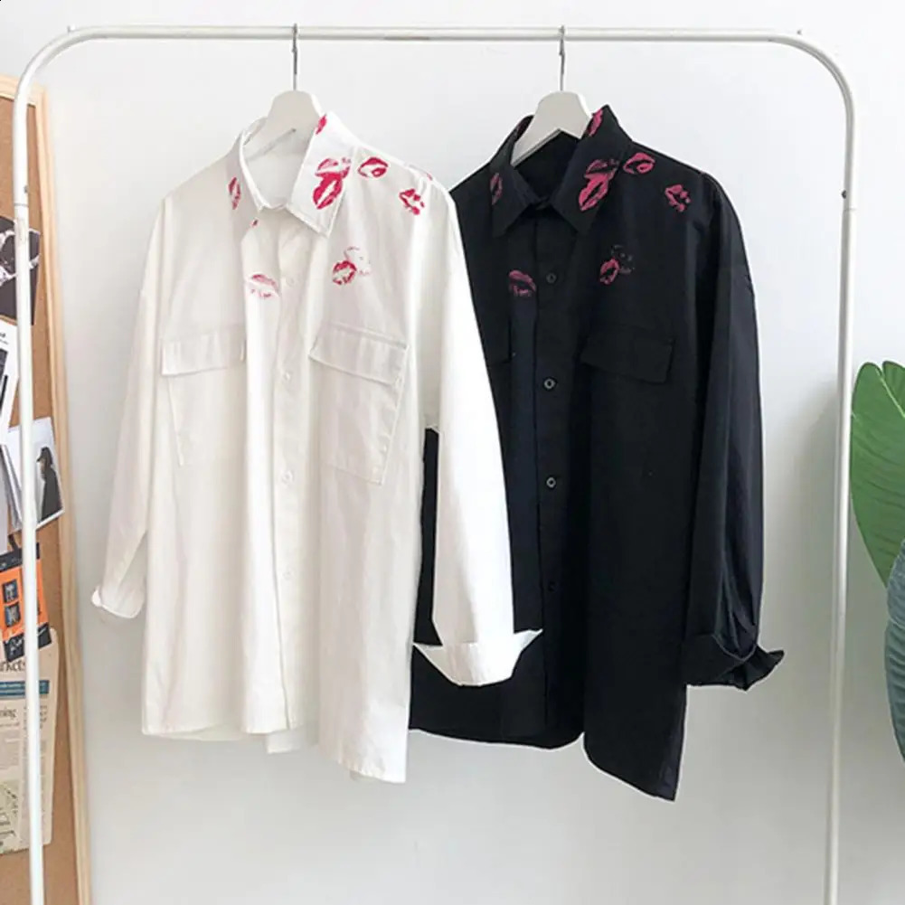Lapel long sleeved lapel pocket single chest shirt jacket mens spring kiss printed loose cardigan 240902