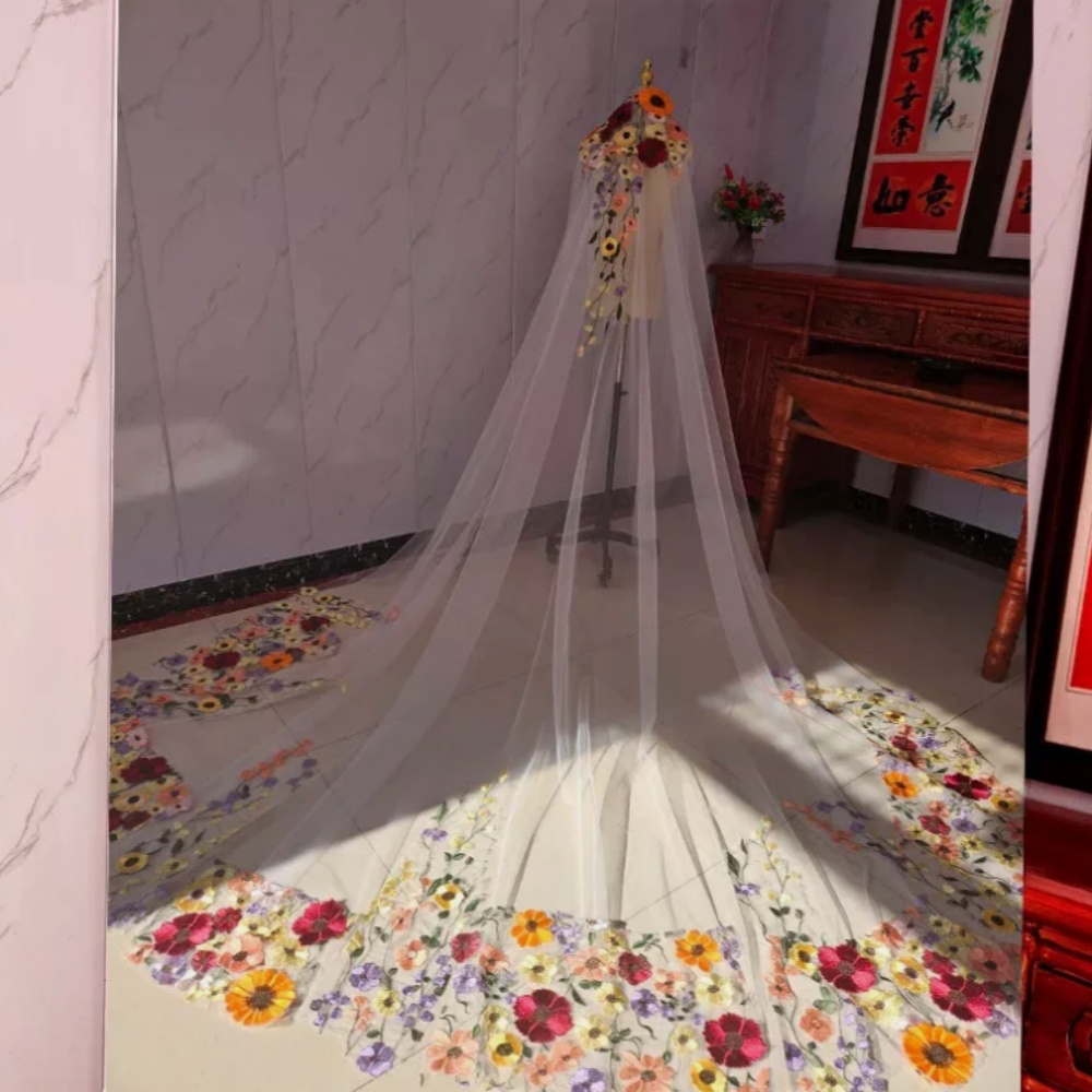 Colorful Wedding Veil Appliques One Layer Long Cathedral Length Veils Applique Edge Velo De Cabeza Voile Custom Made