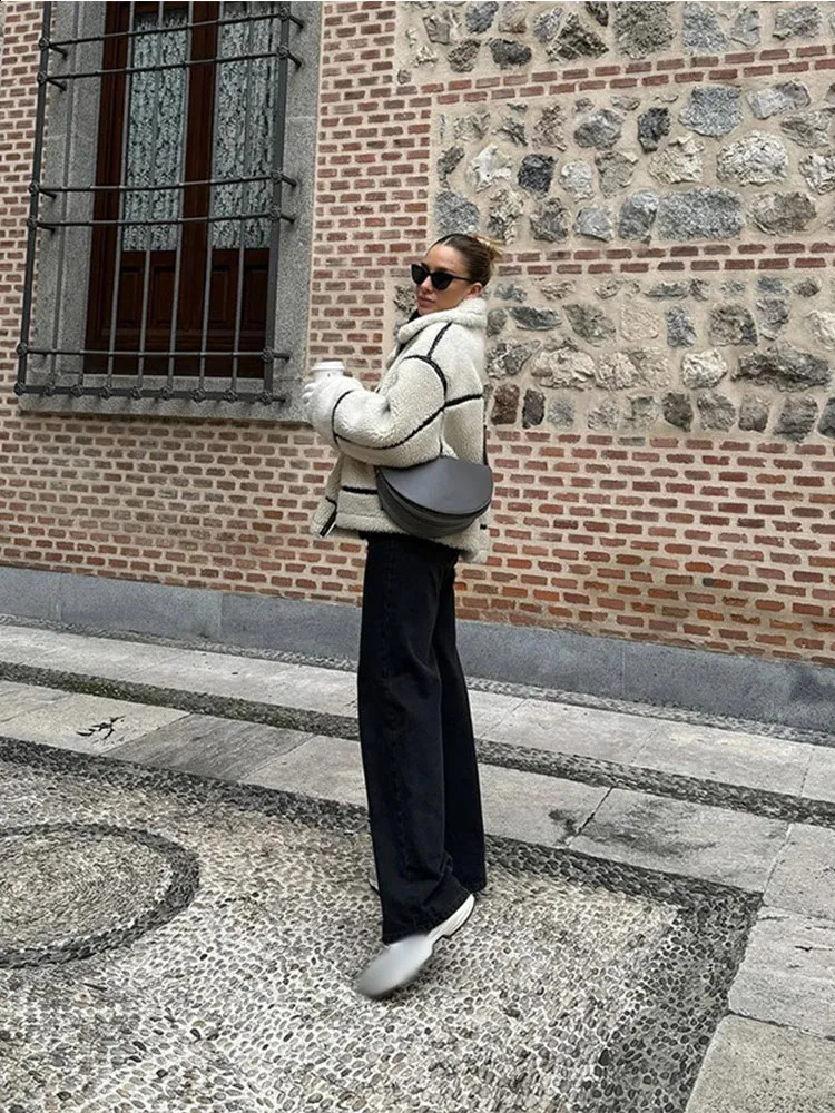 Autumn Winter Women Plush Zipper Jacket Solid Patchwork Long Sleeve Lapel Motorcycle Coat Fashion Female Street Warm Outerwear 240903